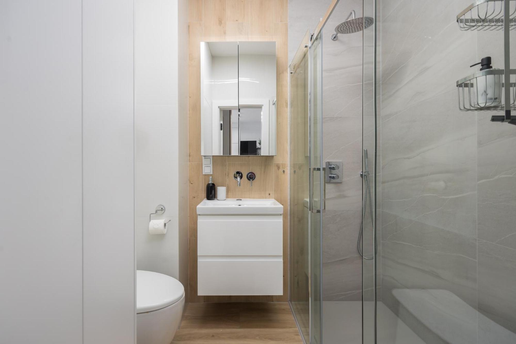 Apartament Warszawski Sen. Na 5 *